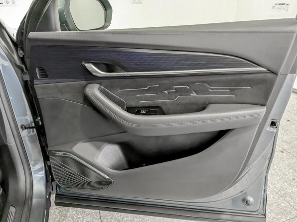 Geely Monjaro I с пробегом 2024 года, цена 3 845 000 рублей, 8195 км, внедорожник, Автокод Объявления