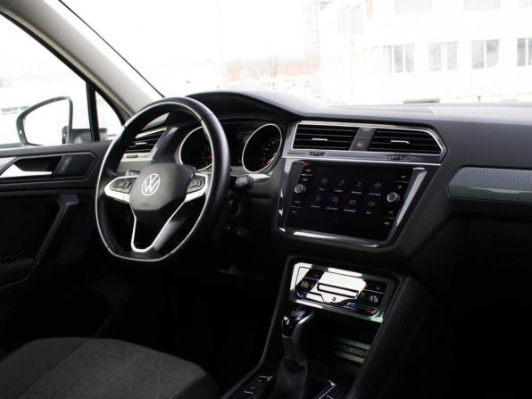 Volkswagen Tiguan II Рестайлинг с пробегом 2021 года, цена 2 620 389 рублей, 142662 км, внедорожник, Автокод Объявления