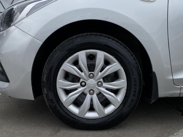 Hyundai Solaris II с пробегом 2017 года, цена 1 099 000 рублей, 178294 км, седан, Автокод Объявления