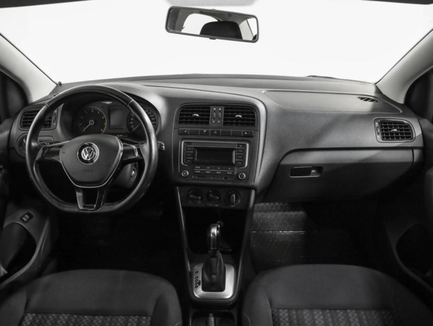 Volkswagen Polo V Рестайлинг Санкт-Петербург  - изображение 11