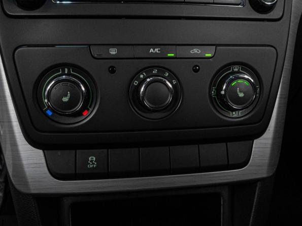 Skoda Yeti I Рестайлинг с пробегом 2014 года, цена 982 000 рублей, 108951 км, внедорожник, Автокод Объявления