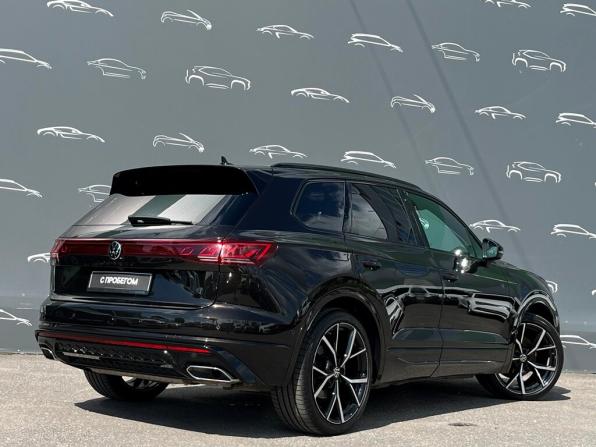 Volkswagen Touareg III Рестайлинг с пробегом 2024 года, цена 13 900 500 рублей, 21291 км, внедорожник, Автокод Объявления