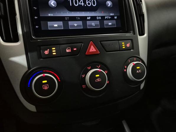 Kia Ceed I Рестайлинг с пробегом 2012 года, цена 715 000 рублей, 285721 км, универсал, Автокод Объявления