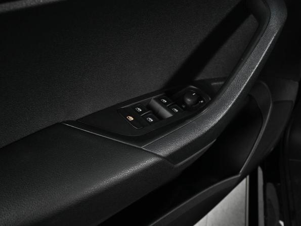 Skoda Karoq I с пробегом 2020 года, цена 2 319 000 рублей, 53675 км, внедорожник, Автокод Объявления