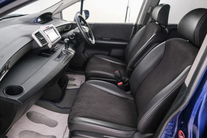 Honda Freed I Рестайлинг 2 с пробегом 2015 года, цена 1 299 000 рублей, 100400 км, компактвэн, Автокод Объявления