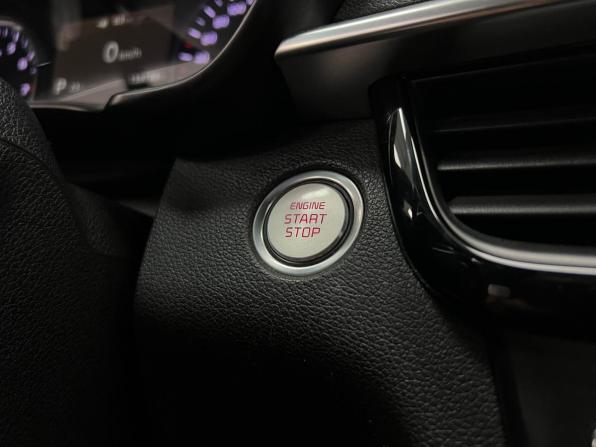 Kia Optima IV Рестайлинг с пробегом 2018 года, цена 1 890 000 рублей, 159779 км, седан, Автокод Объявления