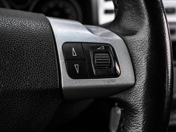 Opel Zafira B Рестайлинг с пробегом 2013 года, цена 834 000 рублей, 180033 км, компактвэн, Автокод Объявления