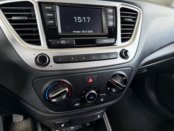 Hyundai Solaris II с пробегом 2019 года, цена 1 210 000 рублей, 118562 км, седан, Автокод Объявления