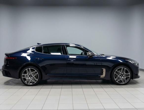 Kia Stinger I Рестайлинг с пробегом 2021 года, цена 3 400 000 рублей, 73899 км, лифтбек, Автокод Объявления