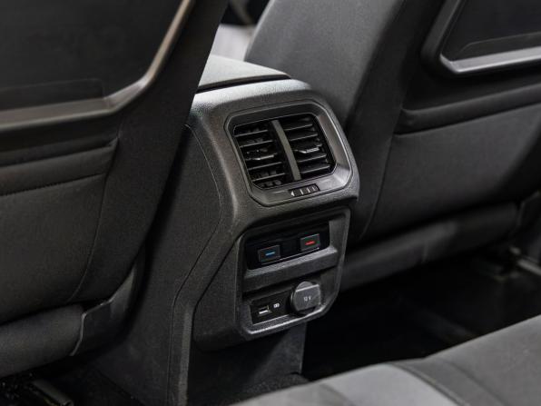 Volkswagen Tiguan II с пробегом 2019 года, цена 2 148 000 рублей, 130109 км, внедорожник, Автокод Объявления