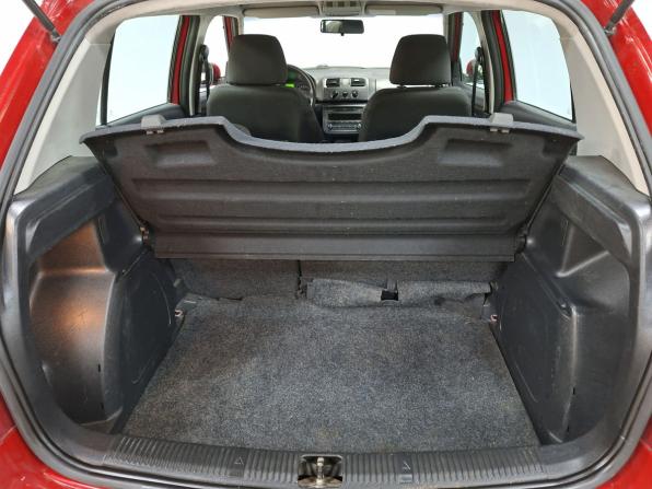 Skoda Fabia II Рестайлинг с пробегом 2013 года, цена 399 000 рублей, 219336 км, хэтчбек, Автокод Объявления
