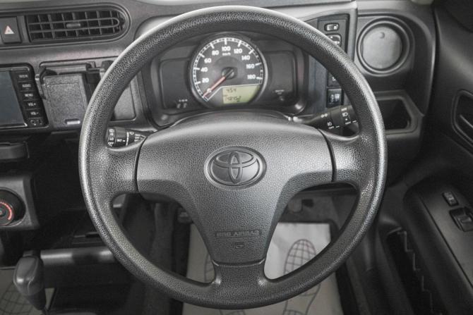 Toyota Probox I Рестайлинг с пробегом 2018 года, цена 1 099 000 рублей, 149000 км, универсал, Автокод Объявления