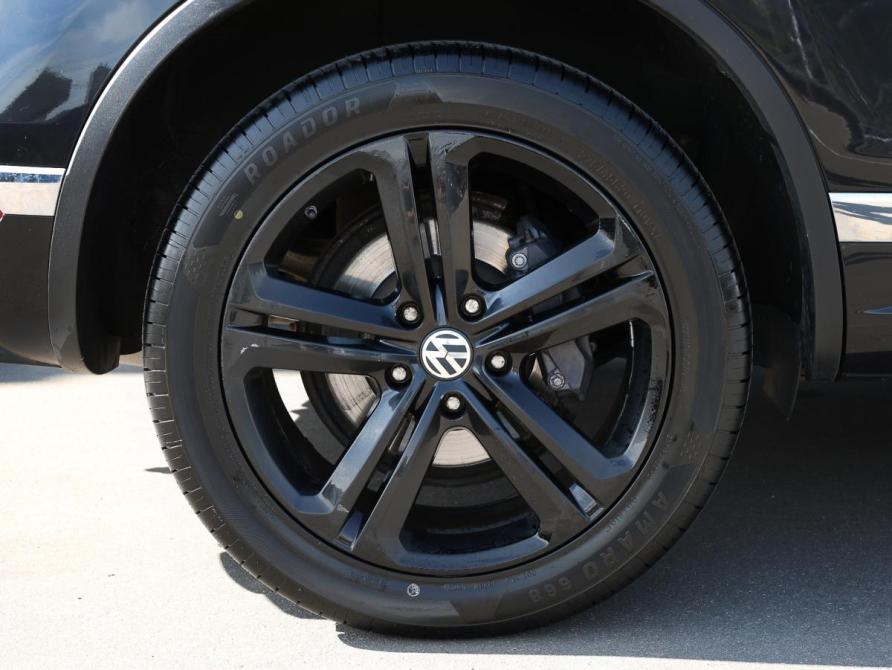 Volkswagen Touareg II Рестайлинг Москва  - изображение 22