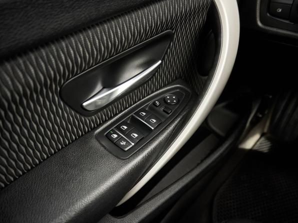 BMW 3 серии VI (F3x) Рестайлинг с пробегом 2018 года, цена 2 100 000 рублей, 121214 км, лифтбек, Автокод Объявления