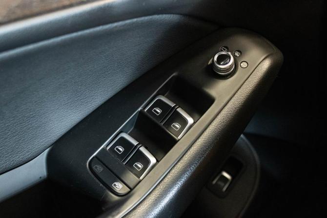 Audi Q5 I (8R) Рестайлинг с пробегом 2015 года, цена 2 089 000 рублей, 187759 км, внедорожник, Автокод Объявления