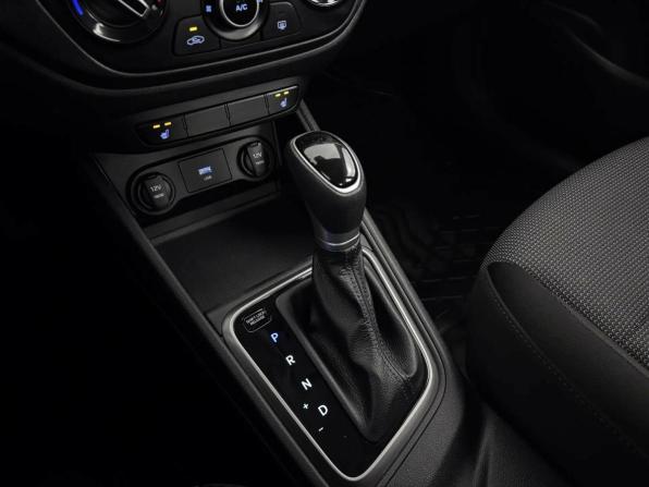 Hyundai Solaris II Рестайлинг с пробегом 2022 года, цена 1 579 000 рублей, 56982 км, седан, Автокод Объявления