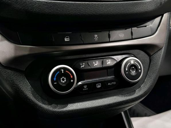 Lada (ВАЗ) Vesta I с пробегом 2019 года, цена 899 000 рублей, 124840 км, седан, Автокод Объявления