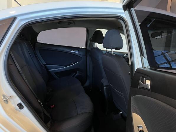 Hyundai Solaris I Рестайлинг с пробегом 2015 года, цена 675 000 рублей, 266663 км, седан, Автокод Объявления