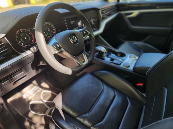 Volkswagen Touareg III с пробегом 2019 года, цена 3 600 000 рублей, 201000 км, внедорожник, Автокод Объявления
