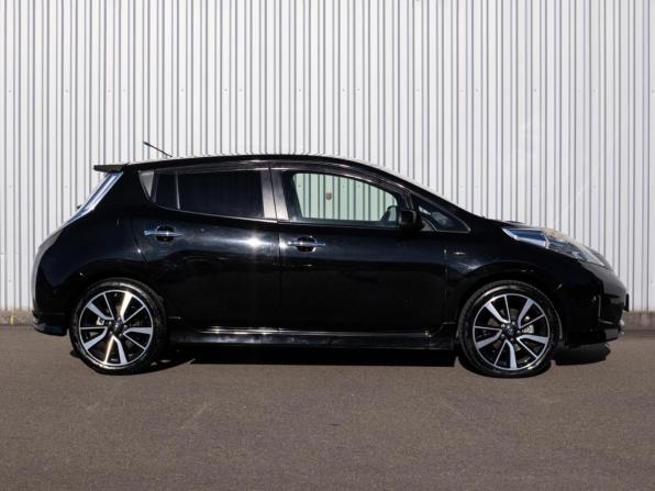 Nissan Leaf I (ZE0/AZE0) с пробегом 2015 года, цена 1 170 000 рублей, 139852 км, хэтчбек, Автокод Объявления