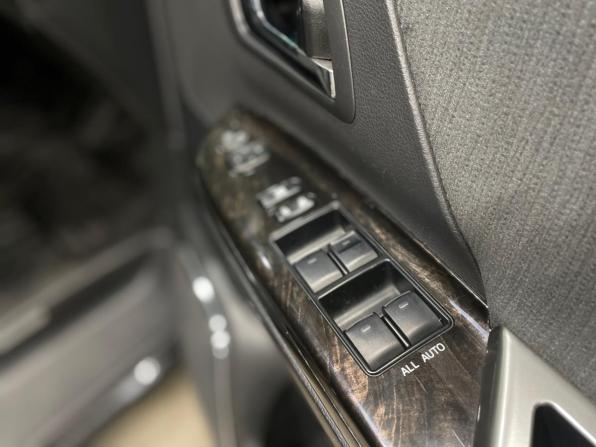 Toyota Vellfire I с пробегом 2014 года, цена 2 150 000 рублей, 252000 км, минивэн, Автокод Объявления