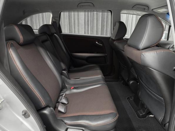 Honda Stream II Рестайлинг с пробегом 2010 года, цена 1 130 000 рублей, 160000 км, минивэн, Автокод Объявления