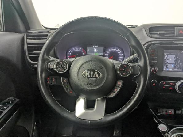 Kia Soul II Рестайлинг с пробегом 2018 года, цена 1 430 000 рублей, 144748 км, хэтчбек, Автокод Объявления