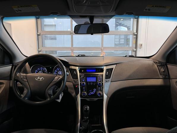 Hyundai Sonata VI (YF) с пробегом 2010 года, цена 860 000 рублей, 262012 км, седан, Автокод Объявления