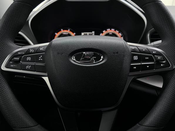 Lada (ВАЗ) Vesta I Рестайлинг (NG) с пробегом 2024 года, цена 1 230 000 рублей, 71000 км, седан, Автокод Объявления