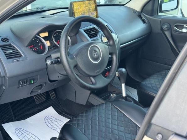 Renault Megane II Рестайлинг с пробегом 2007 года, цена 450 000 рублей, 169023 км, седан, Автокод Объявления
