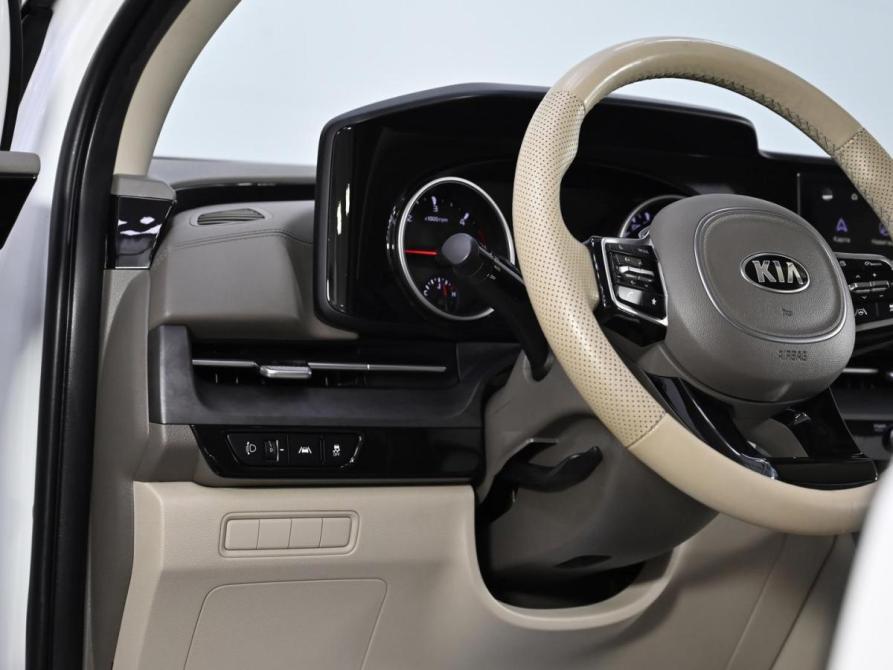 Kia Carnival IV Москва  - изображение 8