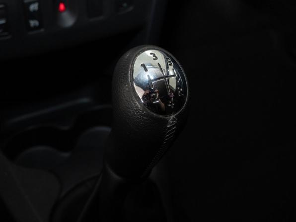 Renault Sandero II Рестайлинг с пробегом 2018 года, цена 948 000 рублей, 82876 км, хэтчбек, Автокод Объявления