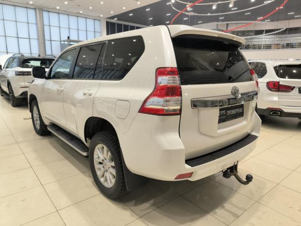 Toyota Land Cruiser Prado 150 Series Рестайлинг 1 с пробегом 2015 года, цена 2 850 000 рублей, 242136 км, внедорожник, Автокод Объявления