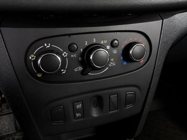 Renault Sandero II с пробегом 2016 года, цена 685 000 рублей, 157053 км, хэтчбек, Автокод Объявления