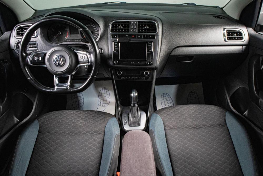 Volkswagen Polo V Рестайлинг Сургут  - изображение 13