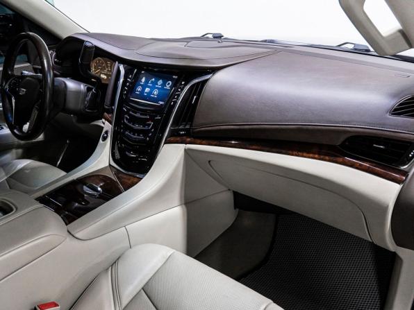 Cadillac Escalade IV с пробегом 2015 года, цена 3 799 000 рублей, 158809 км, внедорожник, Автокод Объявления