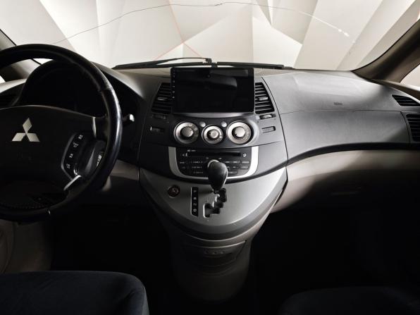 Mitsubishi Grandis I с пробегом 2008 года, цена 541 000 рублей, 174687 км, минивэн, Автокод Объявления