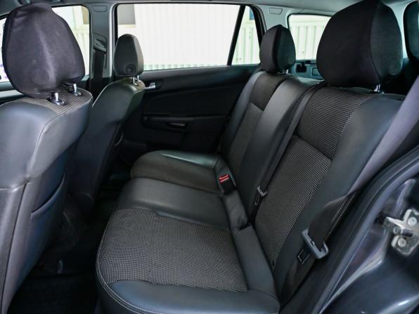Opel Astra H Рестайлинг с пробегом 2011 года, цена 699 900 рублей, 195647 км, универсал, Автокод Объявления