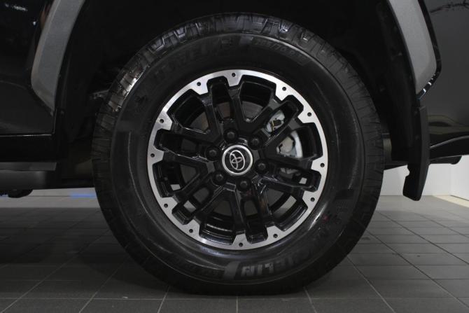 Toyota Sequoia III с пробегом 2023 года, цена 12 900 000 рублей, 39200 км, внедорожник, Автокод Объявления