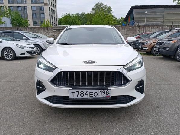 JAC J7 I с пробегом 2023 года, цена 1 099 000 рублей, 41000 км, лифтбек, Автокод Объявления