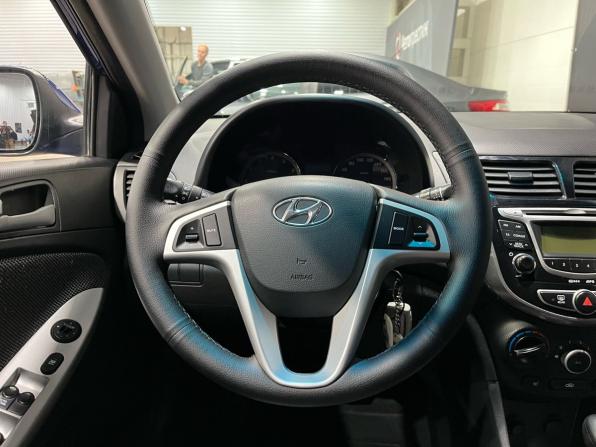 Hyundai Solaris I с пробегом 2011 года, цена 675 000 рублей, 233751 км, седан, Автокод Объявления