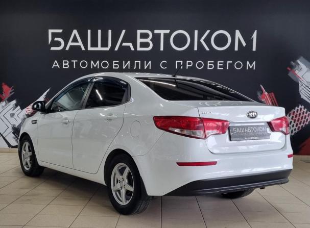 Kia Rio III Рестайлинг с пробегом 2016 года, цена 860 000 рублей, 180247 км, седан, Автокод Объявления