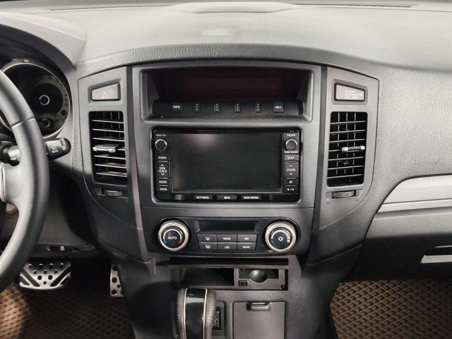 Mitsubishi Pajero IV Рестайлинг 1 Москва  - изображение 15