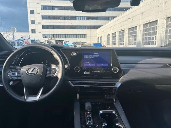 Lexus RX V с пробегом 2025 года, цена 7 850 000 рублей, 8911 км, внедорожник, Автокод Объявления