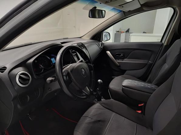 Renault Logan II с пробегом 2016 года, цена 280 000 рублей, 186703 км, седан, Автокод Объявления