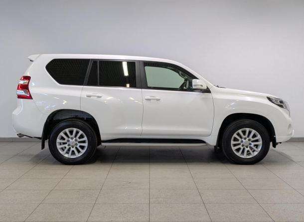 Toyota Land Cruiser Prado 150 Series Рестайлинг 1 с пробегом 2014 года, цена 3 500 000 рублей, 135157 км, внедорожник, Автокод Объявления
