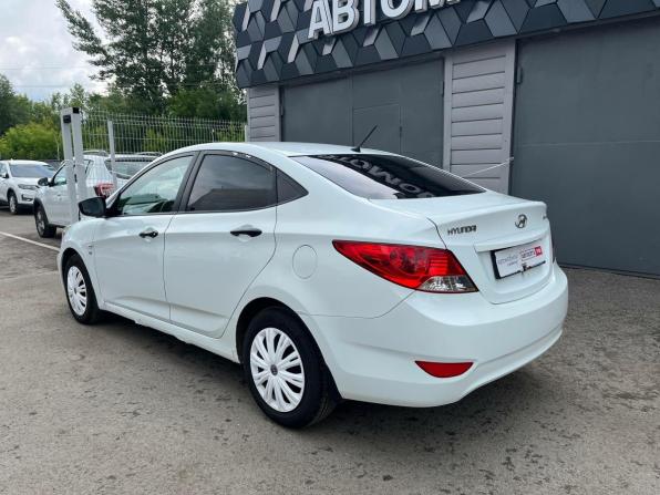 Hyundai Solaris I с пробегом 2013 года, цена 698 960 рублей, 157395 км, седан, Автокод Объявления