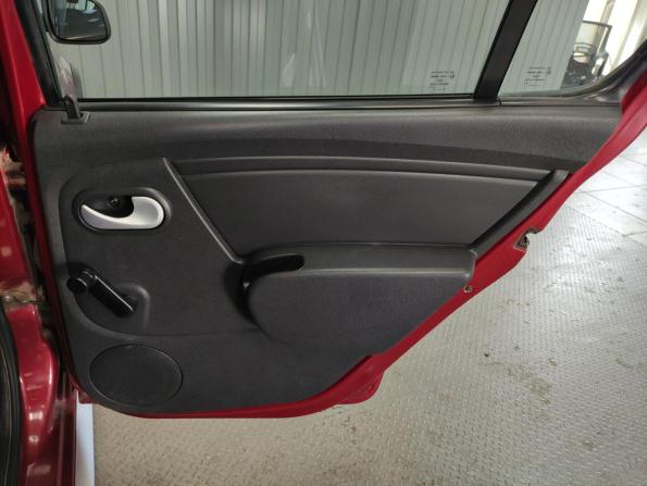 Renault Sandero I с пробегом 2012 года, цена 725 000 рублей, 76260 км, хэтчбек, Автокод Объявления