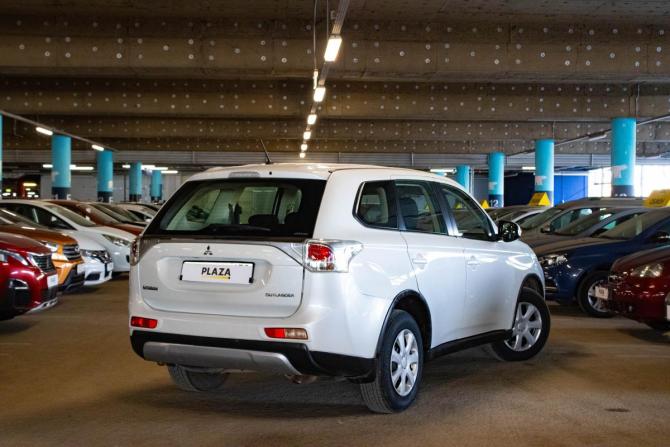Mitsubishi Outlander III Рестайлинг с пробегом 2014 года, цена 1 687 000 рублей, 144591 км, внедорожник, Автокод Объявления