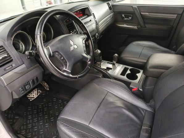 Mitsubishi Pajero IV Рестайлинг 1 с пробегом 2013 года, цена 2 050 000 рублей, 172328 км, внедорожник, Автокод Объявления